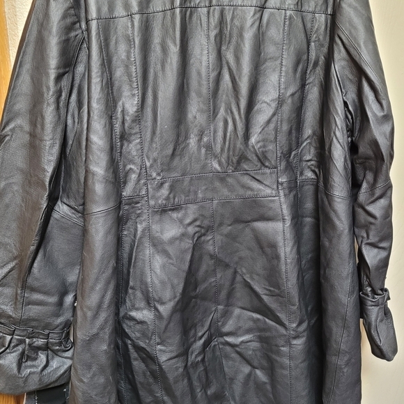 NEW Stunning designer genuine leather coat - Picture 3 of 9